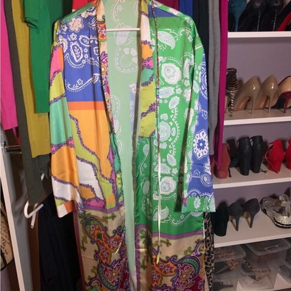 Kimono Colorful Print Ready for Summer - Picture 2 of 2
